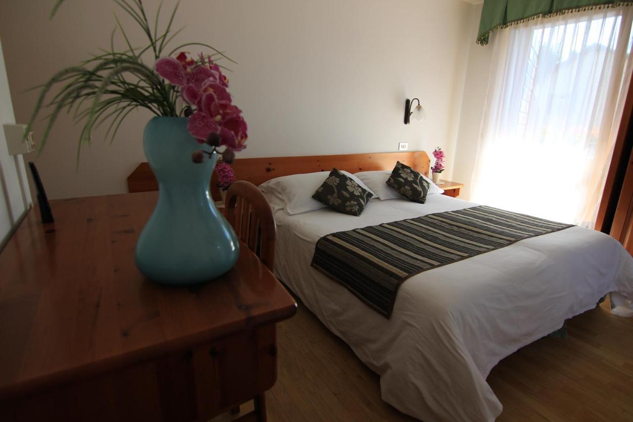 Albergo Ristorante Cacciatori เอารอนโซ ดิ คาโดเร ภายนอก รูปภาพ