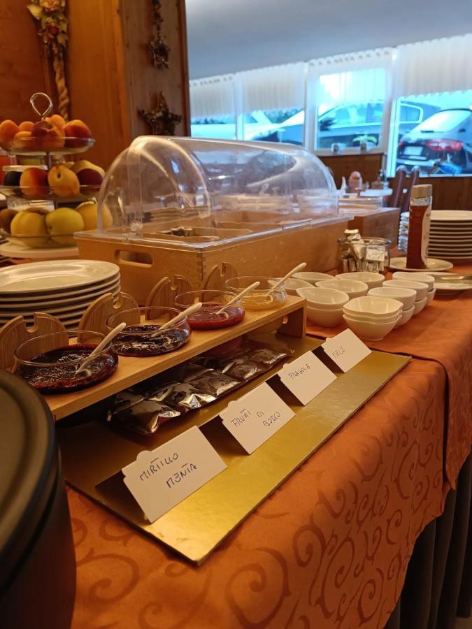 Albergo Ristorante Cacciatori เอารอนโซ ดิ คาโดเร ภายนอก รูปภาพ